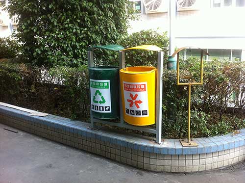 靠譜的玻璃鋼垃圾桶廠家，看韶關(guān)小區(qū)如何挑選