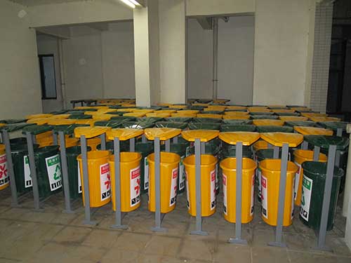 靠譜的玻璃鋼垃圾桶廠家，看韶關(guān)小區(qū)如何挑選