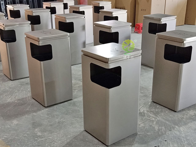 甘肅蘭州樓盤(pán)不銹鋼戶外垃圾桶款式新穎精致