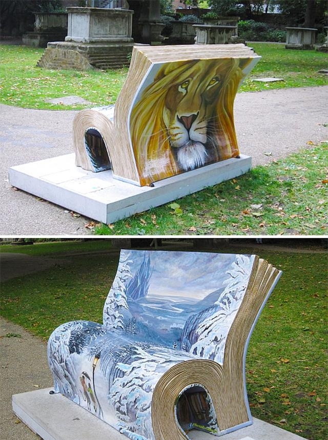 書本造型設(shè)計的創(chuàng)意戶外休閑椅，這個放動物園再合適不過。