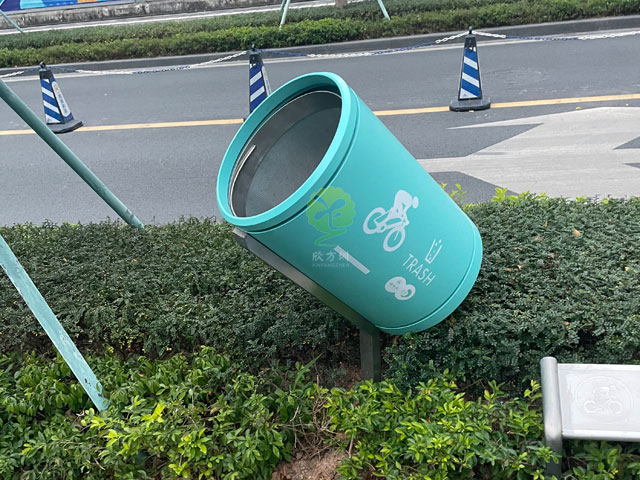騎行道專線垃圾桶在深圳陸續(xù)投放